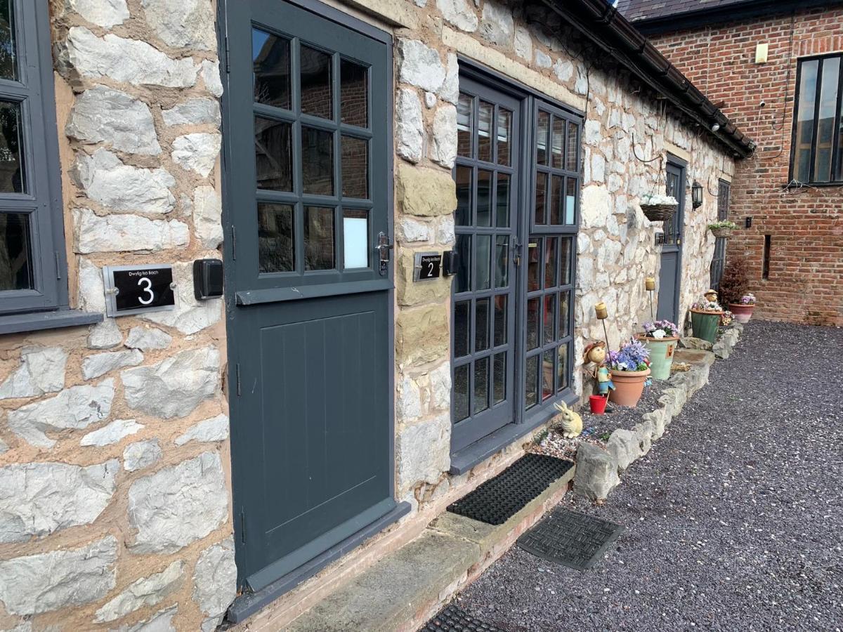Dwylig Isa Holiday Cottages Rhuddlan Exterior photo