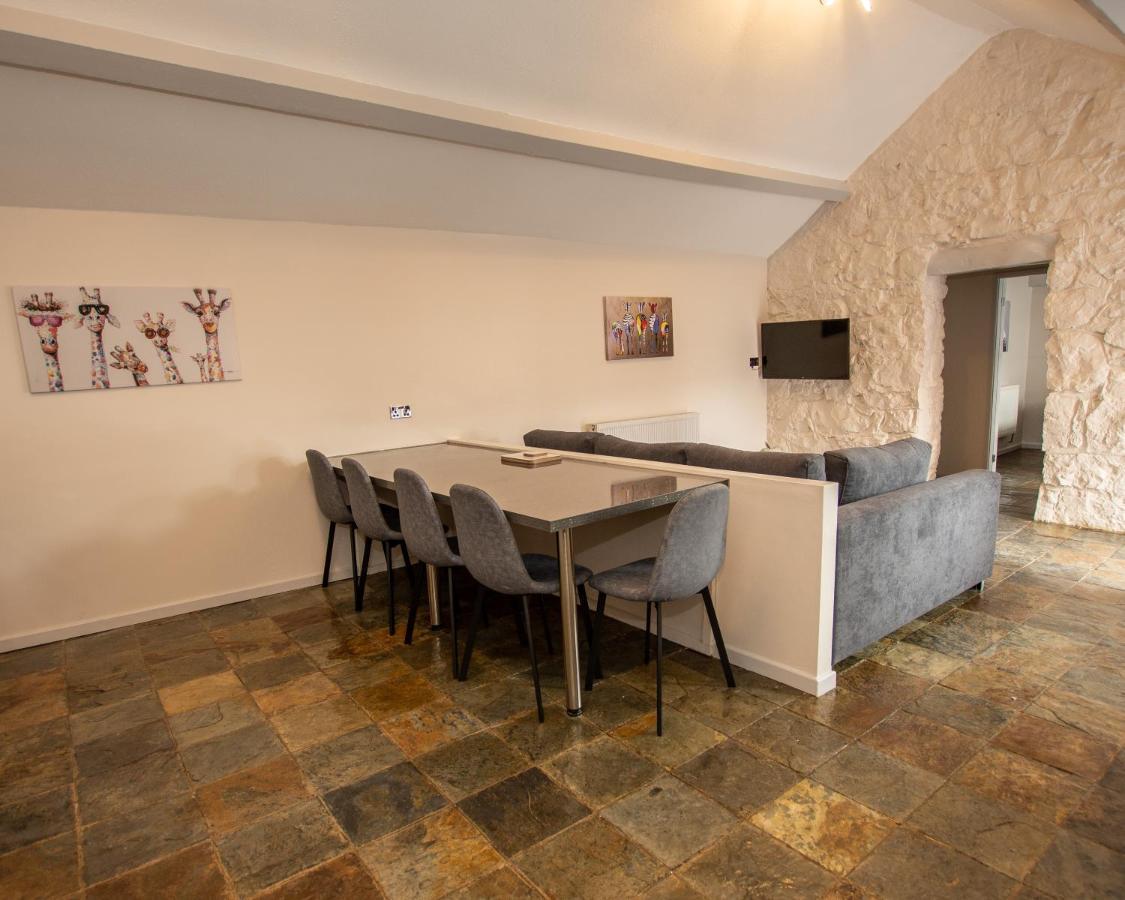 Dwylig Isa Holiday Cottages Rhuddlan Exterior photo